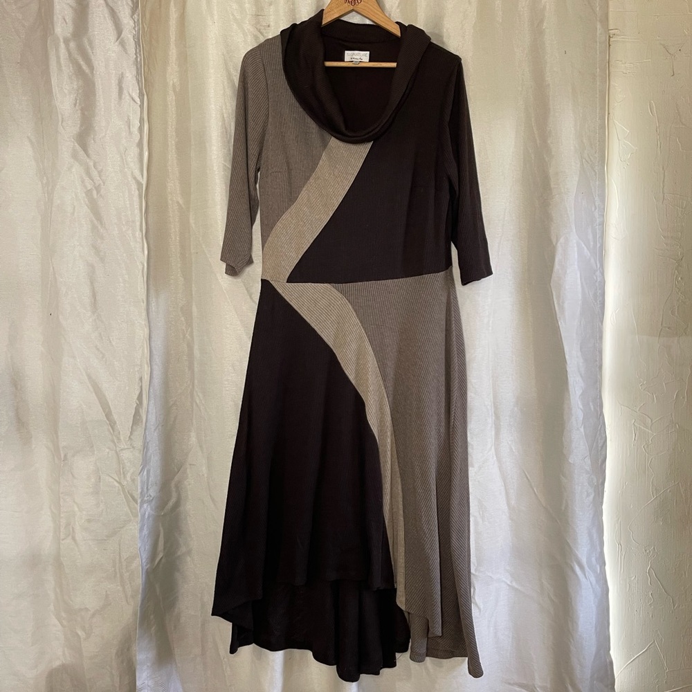 Plus Size Colorblock Striped Brown Cream Long Sleeve Asymmetrical Maxi Dress